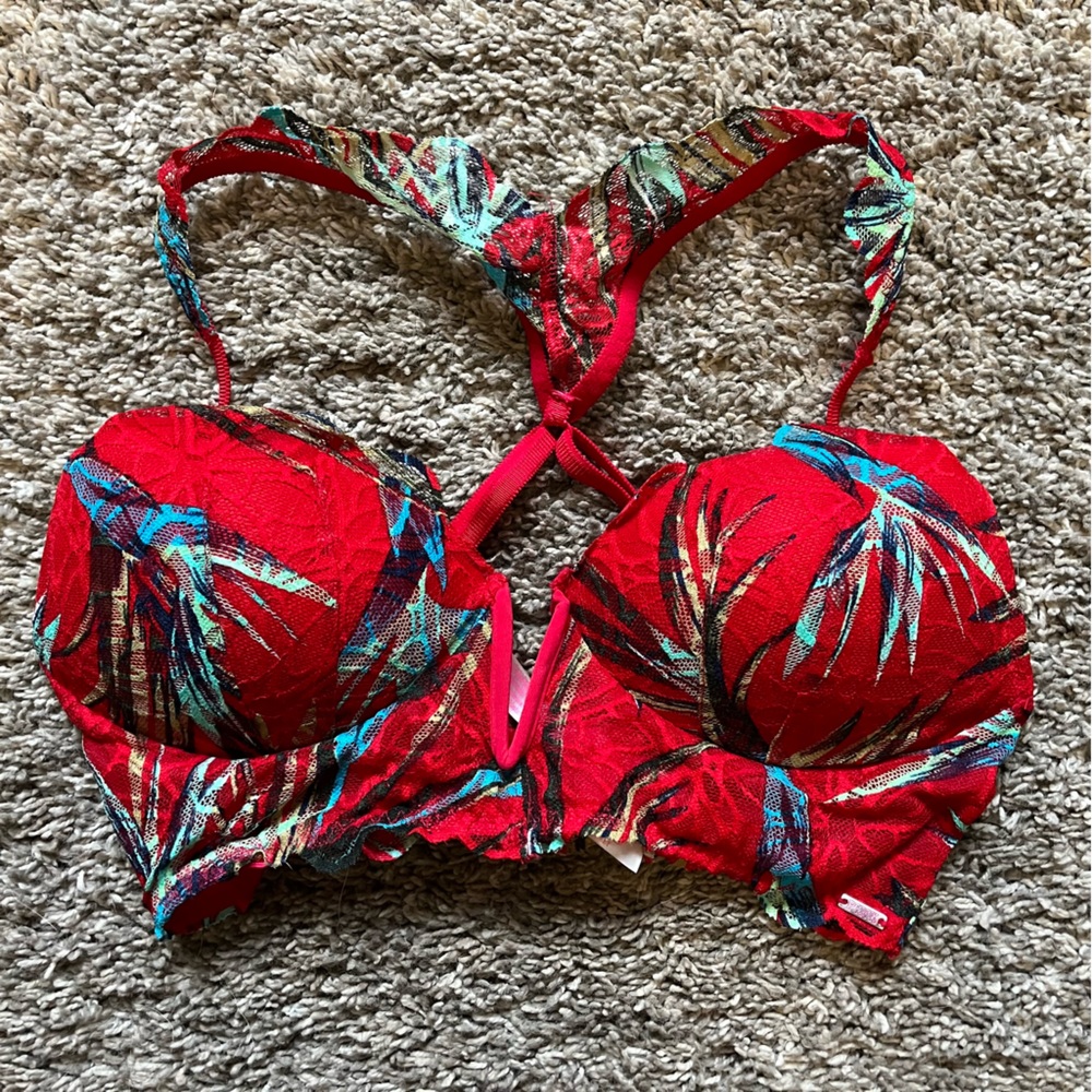 Victorias Secret Pink size small bra